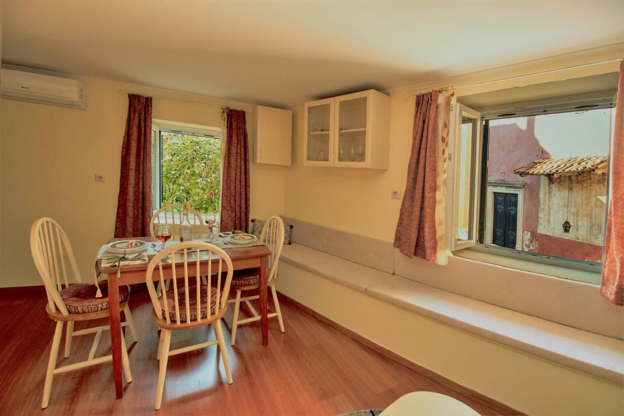 Venetian Well Cozy Apartment Corfu Old Town Dış mekan fotoğraf